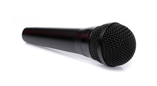 Bezdrátový černý mikrofon izolované na bílém pozadí - Fotografie, Obrázek