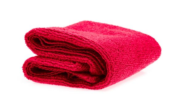 Rotoli di asciugamano rosso isolati su sfondo bianco
. - Foto, immagini