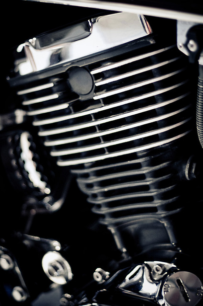 Мотоцикл, деталь части механики двигателя бензина
 - Фото, изображение
