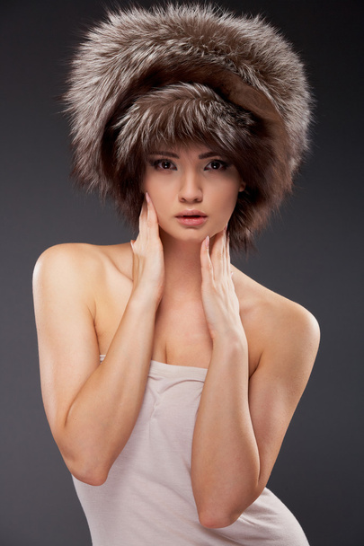 Young woman hair style fur portrait - Foto, afbeelding