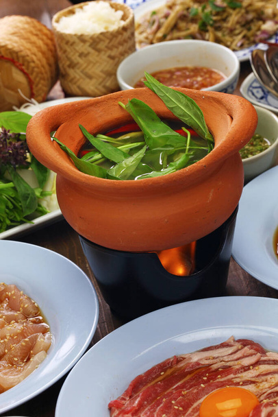 chim chum, Thai Isan tradycyjny zdrowy hot pot - Zdjęcie, obraz