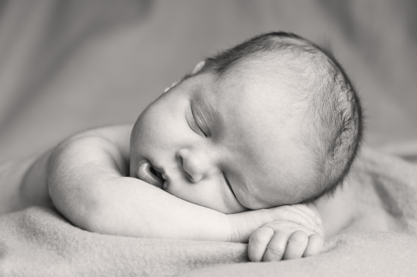 Cute Newborn baby sleeping - Valokuva, kuva