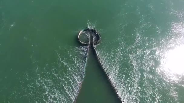Вид с воздуха на ловушку якорной рыбы Юкбангру, Намхэ, Гонгнам, Южная Корея, Азия
. - Кадры, видео