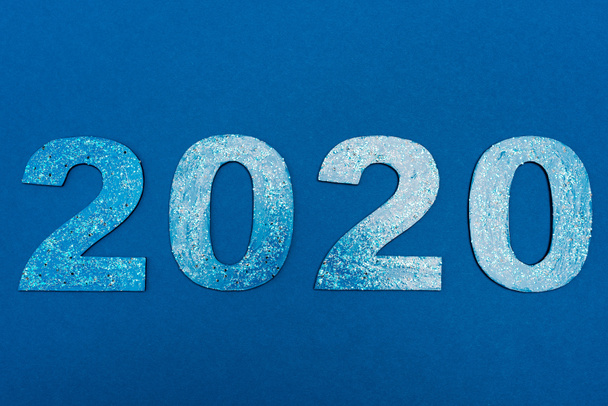 top view of 2020 numbers isolated on blue - Фото, зображення