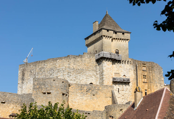 Chateau de Castelnaud, fortaleza medieval en Castelnaud-la-Chapelle, Dordoña, Aquitania, Francia - Foto, Imagen