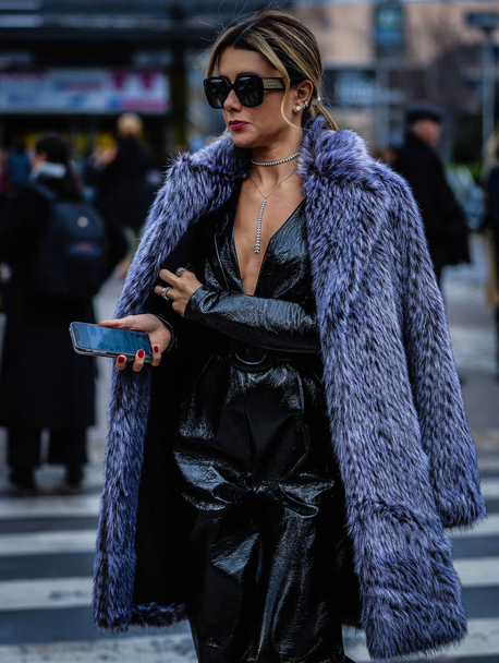 Street Style, Fall Winter 2019, Paris Fashion Week, France - 01  - Foto, Imagen
