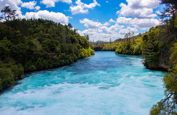 ワイカト川。ニュージーランドの北の島タウポ  - 写真・画像