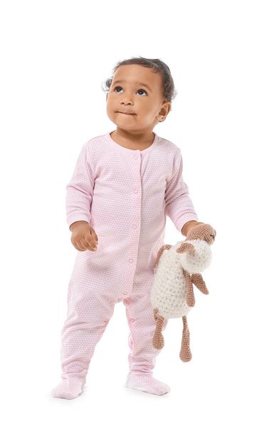 Beyaz tenli, sevimli Afro-Amerikan bebek. - Fotoğraf, Görsel