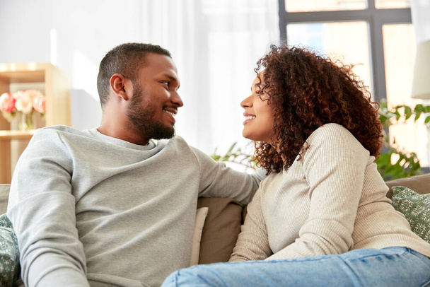 happy african american couple at home - Fotoğraf, Görsel