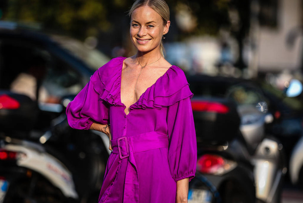 MILANO, 18 settembre 2019: Thora Valdimars in strada durante la Milano Fashion Week
. - Foto, immagini