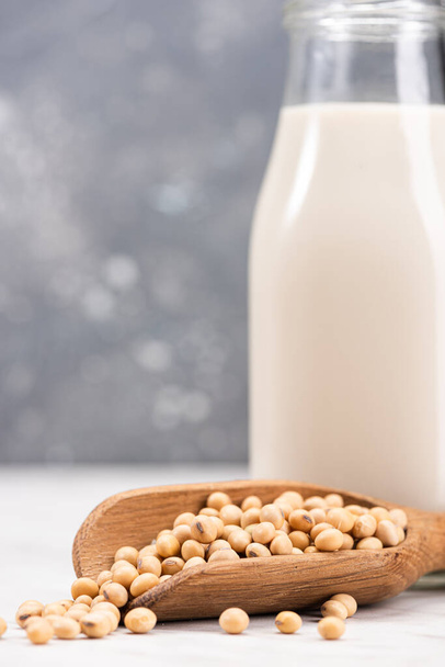 Alternativní mléko bez mléčné sóji nebo sójového mléka. Koncepce stravy a výživy. - Fotografie, Obrázek