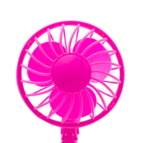 un ventilatore rosa isolato su sfondo bianco
 - Foto, immagini