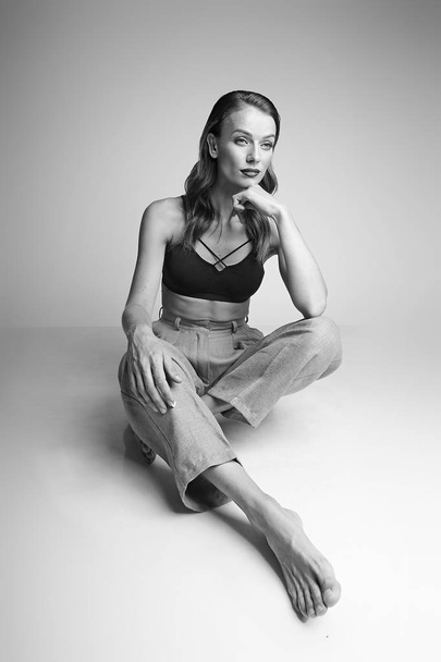 female model posing in studio - Fotoğraf, Görsel