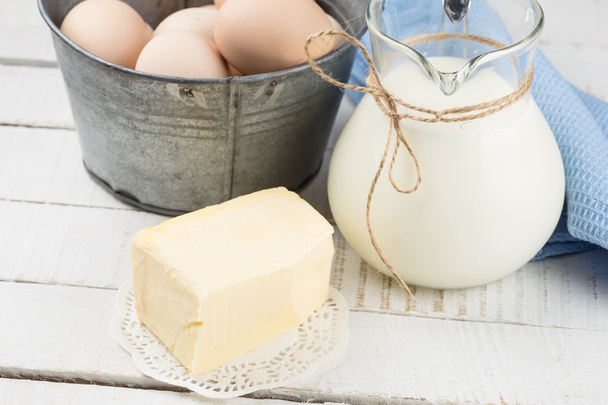 Fresh butter, milk, eggs - Valokuva, kuva