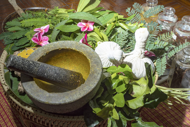 Hint Ayurvediği ilacı, bitkisel masaj - Fotoğraf, Görsel