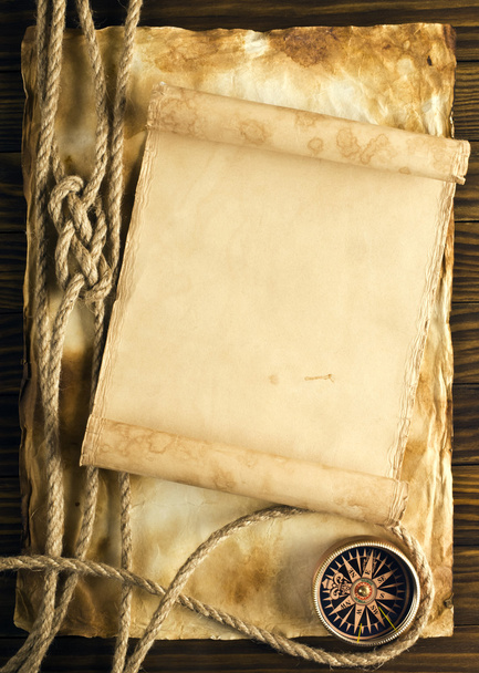 Rope and compass on the old paper background - Φωτογραφία, εικόνα