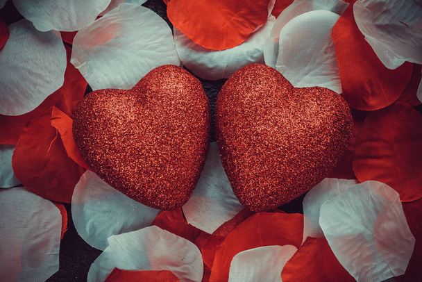 Romantic red heart with love on valentine's day  - Foto, imagen