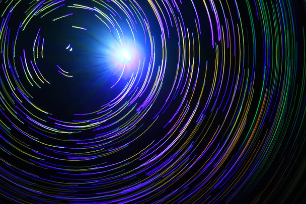 абстрактні шпалери з оптичними волокнами світло на чорному тлі
 - Фото, зображення