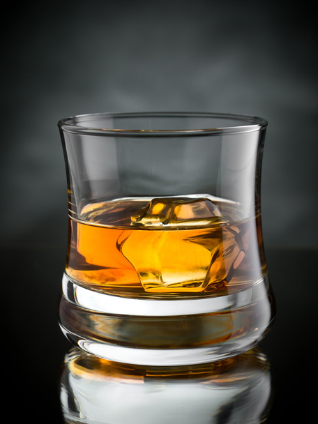 Whisky on the rocks - Photo, Image
