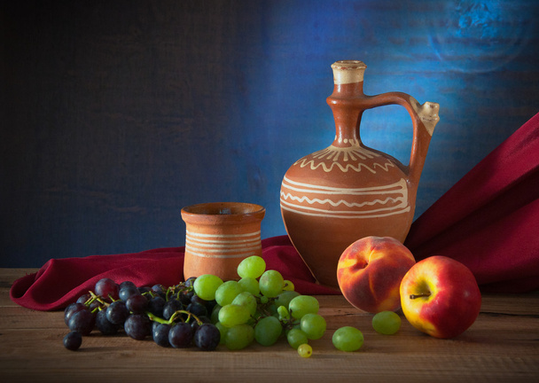 Piatti di frutta e ceramica
 - Foto, immagini