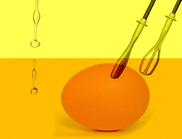 オリーブオイル、卵、ホイッパーでインフォグラフィックを作る現代のミニマリストマヨネーズ - 写真・画像