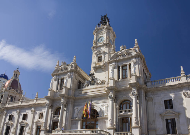 Ratusz w Walencji w Plaza del Ayuntamiento, Hiszpania - Zdjęcie, obraz