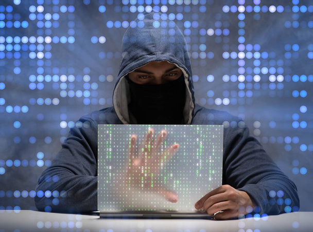 Молодой хакер в концепции защиты данных - Фото, изображение