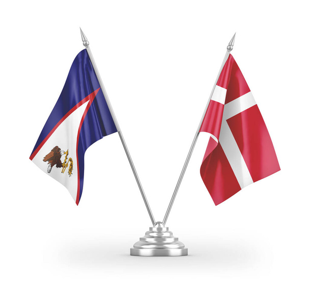 Danimarka ve Amerikan Samoa masa bayrakları beyaz arkaplanda izole edilmiş 3D görüntüleme  - Fotoğraf, Görsel