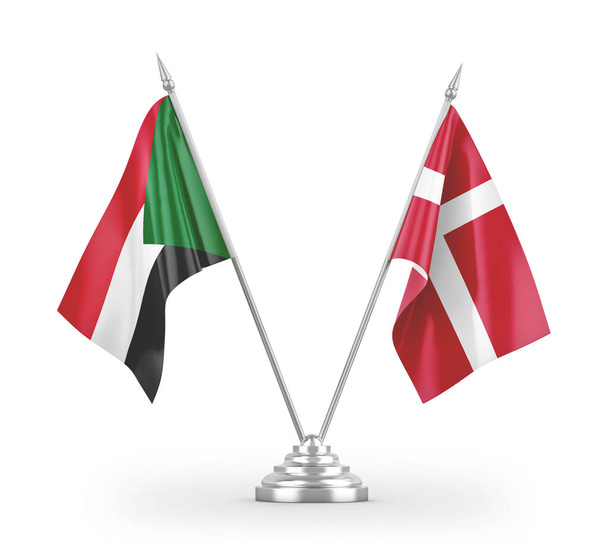 Banderas de mesa Dinamarca y Sudán aisladas sobre fondo blanco
   - Foto, Imagen