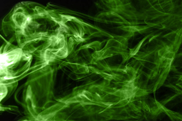 Green smoke on black background - Fotografie, Obrázek