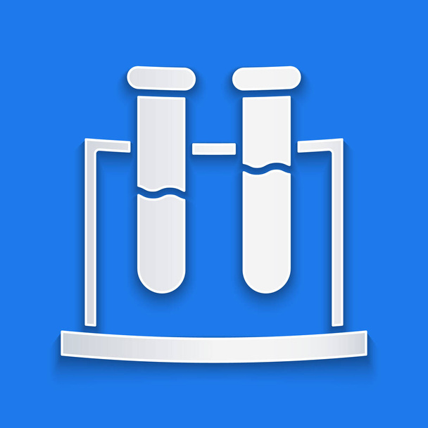 Papírvágású kémcső és lombik kémiai laboratóriumi vizsgálati ikon, kék alapon elkülönítve. Laboratóriumi üvegáru jel. Papírművészeti stílus. Vektorillusztráció - Vektor, kép