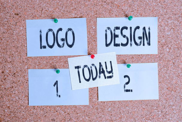 Käsitteellinen käsin kirjoittaminen osoittaa Logo Design. Business valokuva teksti graafinen esitys tai symboli yrityksen nimi tai tavaramerkki Corkboard koko paperi pikkukuva arkki ilmoitustaulu
. - Valokuva, kuva