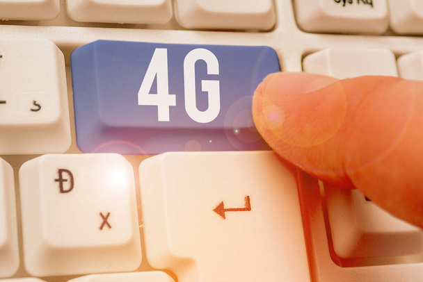 Написання тексту 4G. Концепція бізнесу для мобільного зв'язку Стандарт бездротового доступу до Інтернету на більш високій швидкості
. - Фото, зображення