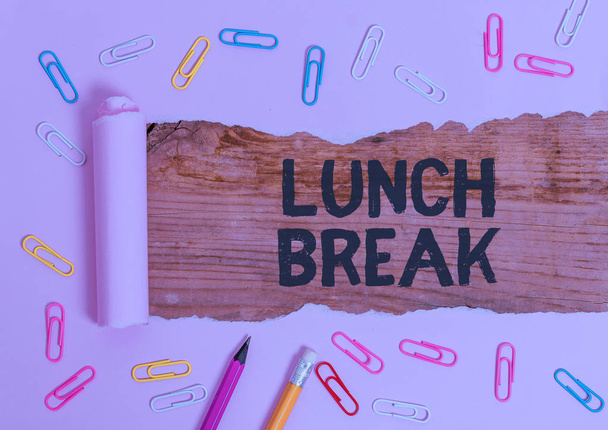 Text sign showing Lunch Break. Conceptual photo time when a demonstrating stops working or studying to have lunch. - Photo, Image