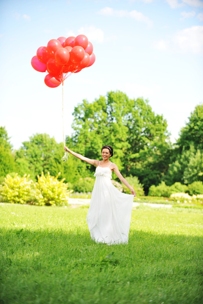 Bride with balloons - Foto, Imagem