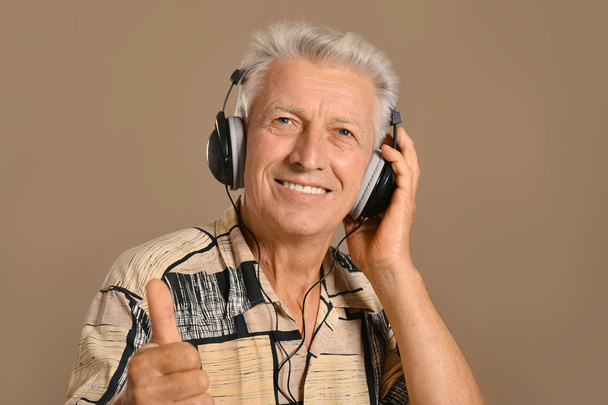 Portrait of a senior man - Photo, image