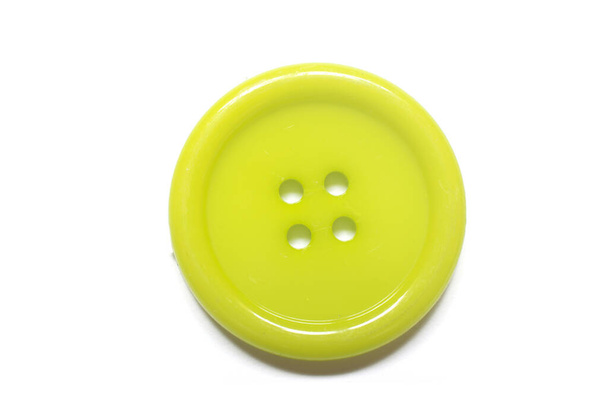 .Différents boutons à coudre isolés sur fond blanc
 - Photo, image