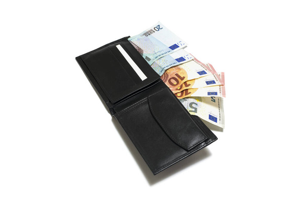 Portefeuille en cuir noir avec euros isolé sur fond blanc
. - Photo, image