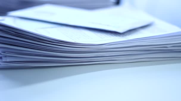 Documents in the office. Close up. Shallow DOF. - Materiaali, video