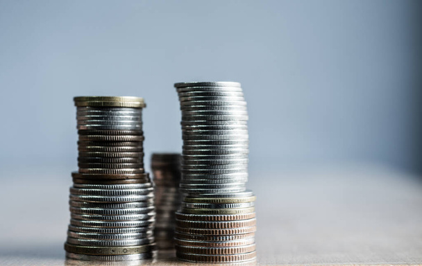 Close up group of coins on blurred background in business concept. - Foto, Imagem