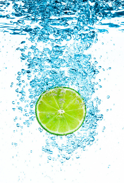 Green lime in the Water. - Foto, Bild
