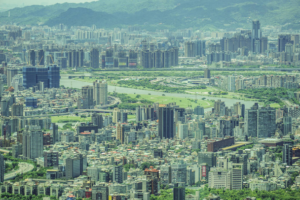 台北101から見える台北の街並みと青空 - 写真・画像