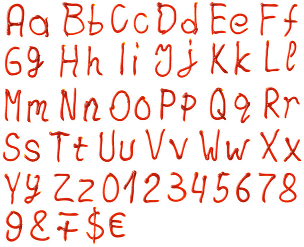 letras del alfabeto hechas de ketchup
 - Foto, Imagen