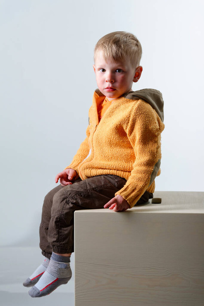 studio portrait of a child on a gray background 2020 - Fotoğraf, Görsel