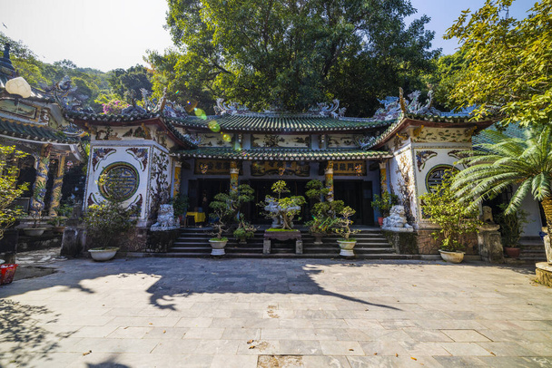 DA NANG, VIETNAM - 14 Juanuary 2020: beautiful images, Pagoda at the marble temple. - Foto, imagen
