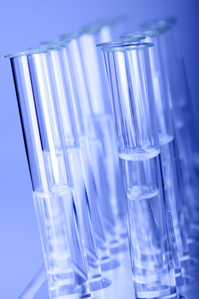 Verrerie de laboratoire en bleu
 - Photo, image