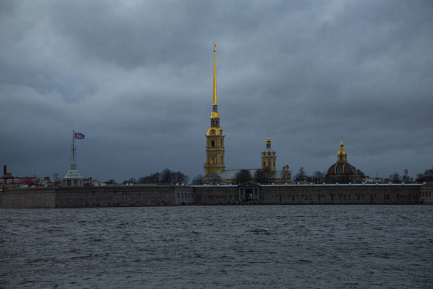 Esti kilátás a Péter és Pál erőd, Szentpétervár, Oroszország. - Fotó, kép