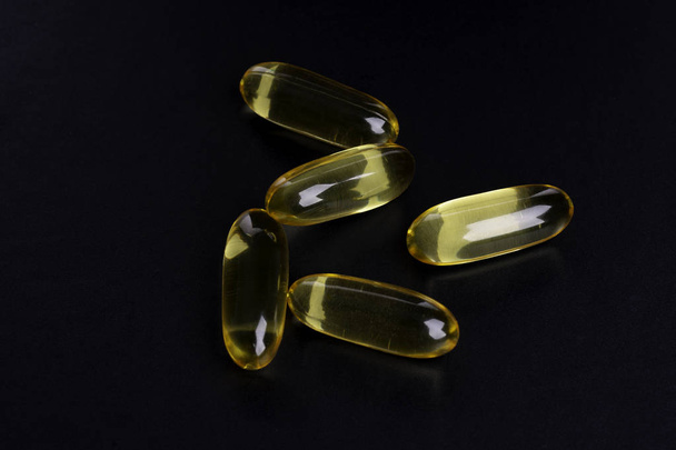 pastillas omega 3 medicamentos para el cuidado de la salud
 - Foto, imagen