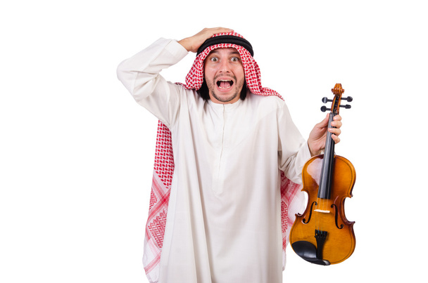 Hombre árabe jugando violando en blanco
 - Foto, Imagen
