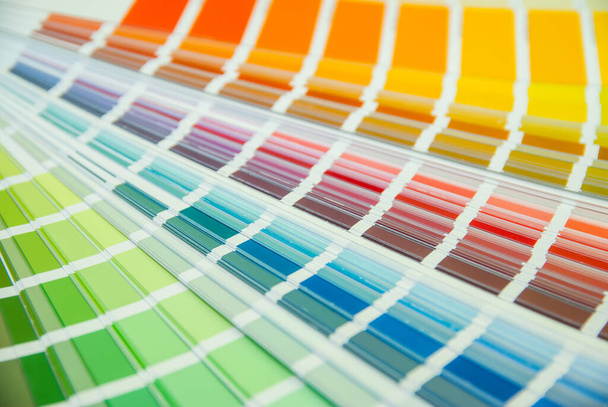 Образцы цветовых образцов образцов образцов радуги
 - Фото, изображение